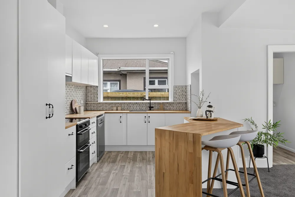 Photos of 37 Frankleigh Street