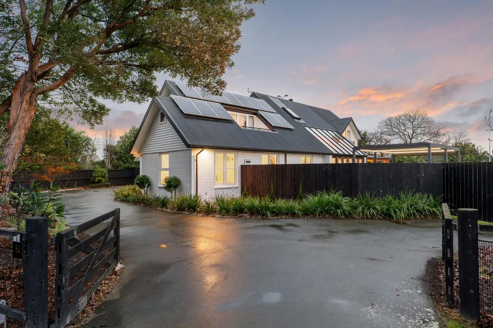 Photos of 32 Oakwood Mews