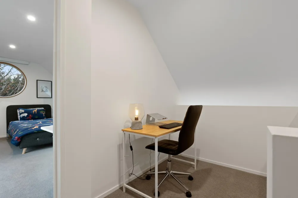 Photos of 32 Oakwood Mews