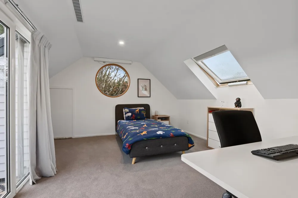 Photos of 32 Oakwood Mews