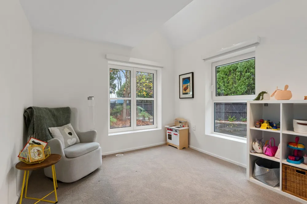 Photos of 32 Oakwood Mews