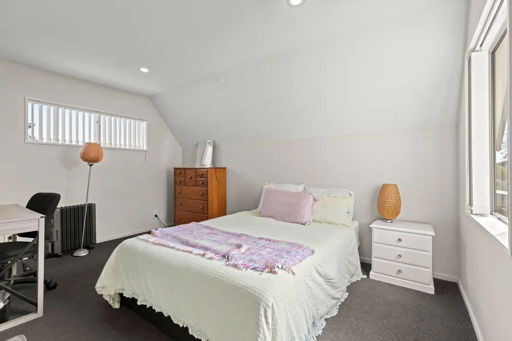 Photos of 72C Champion Street