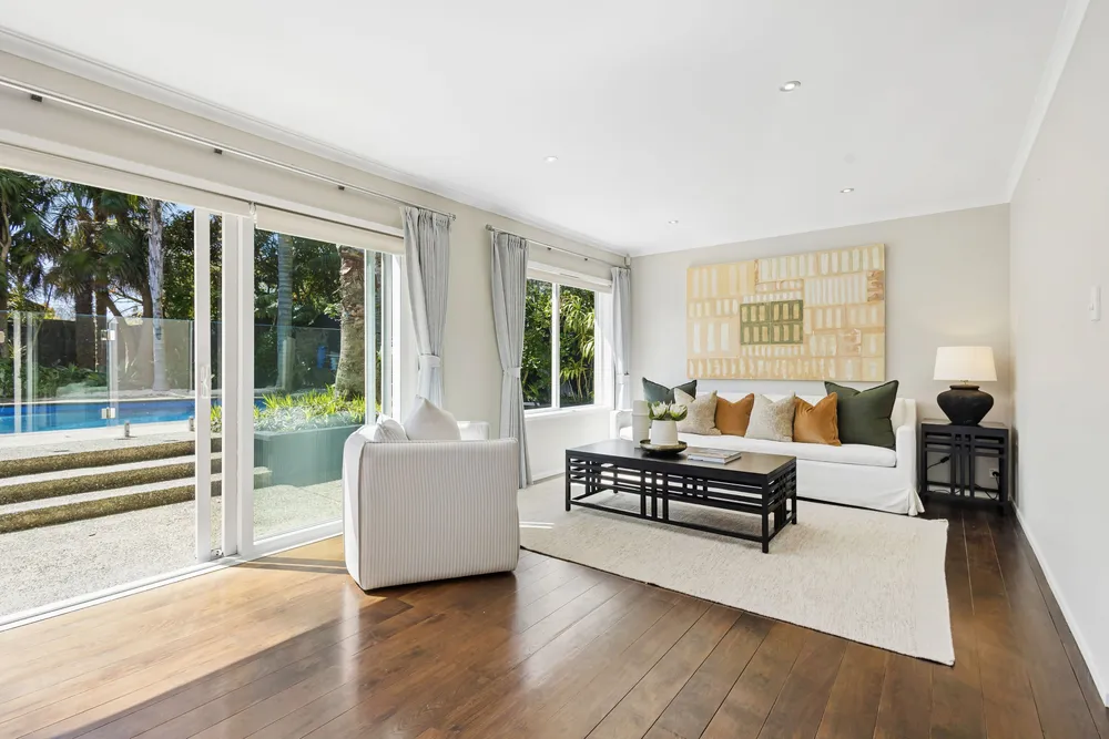 Photos of 11 Holly Way