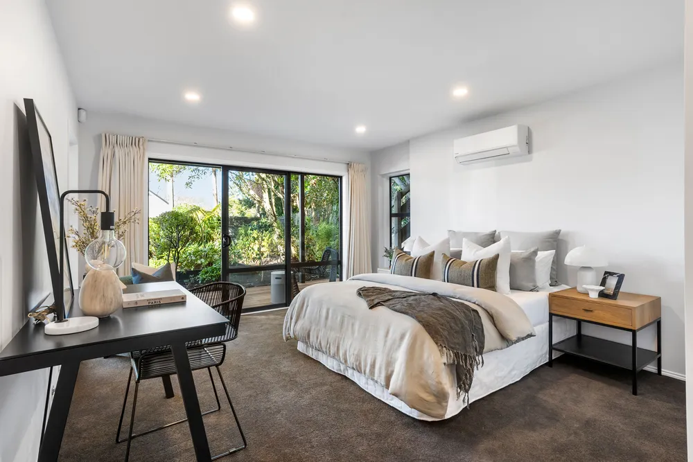 Photos of 22C Standen Avenue
