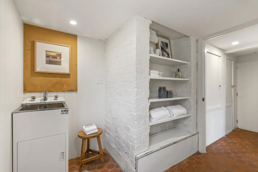 Photos of 21 Keppell Street