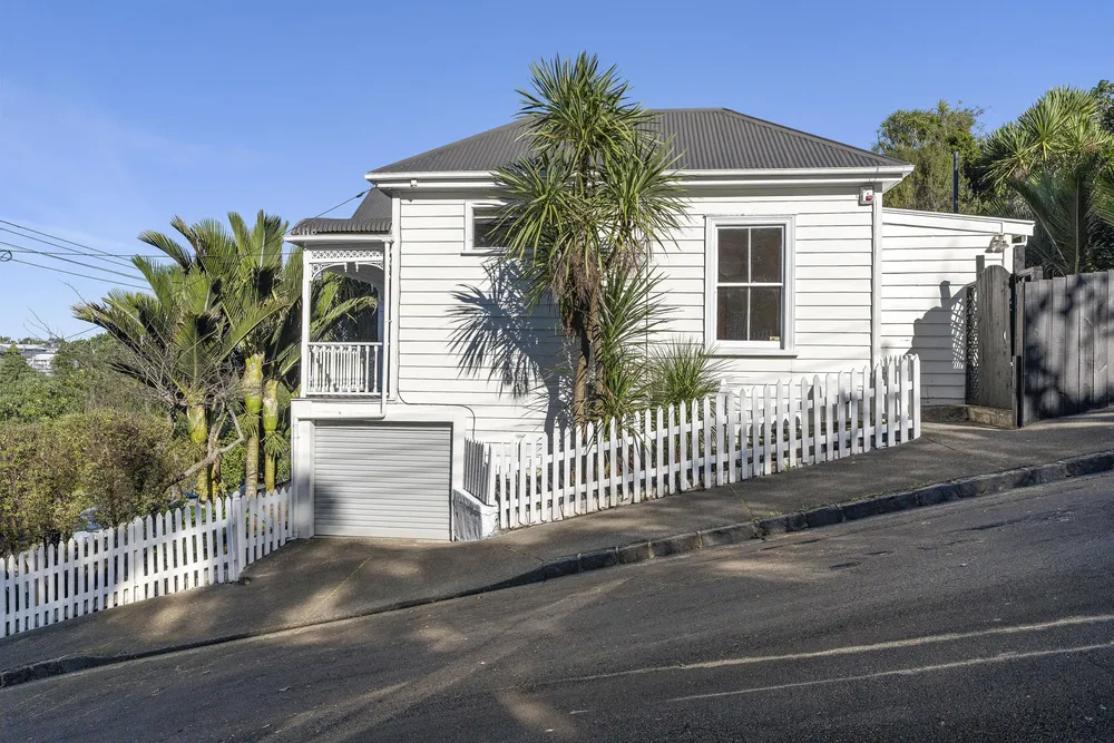 Photos of 21 Keppell Street
