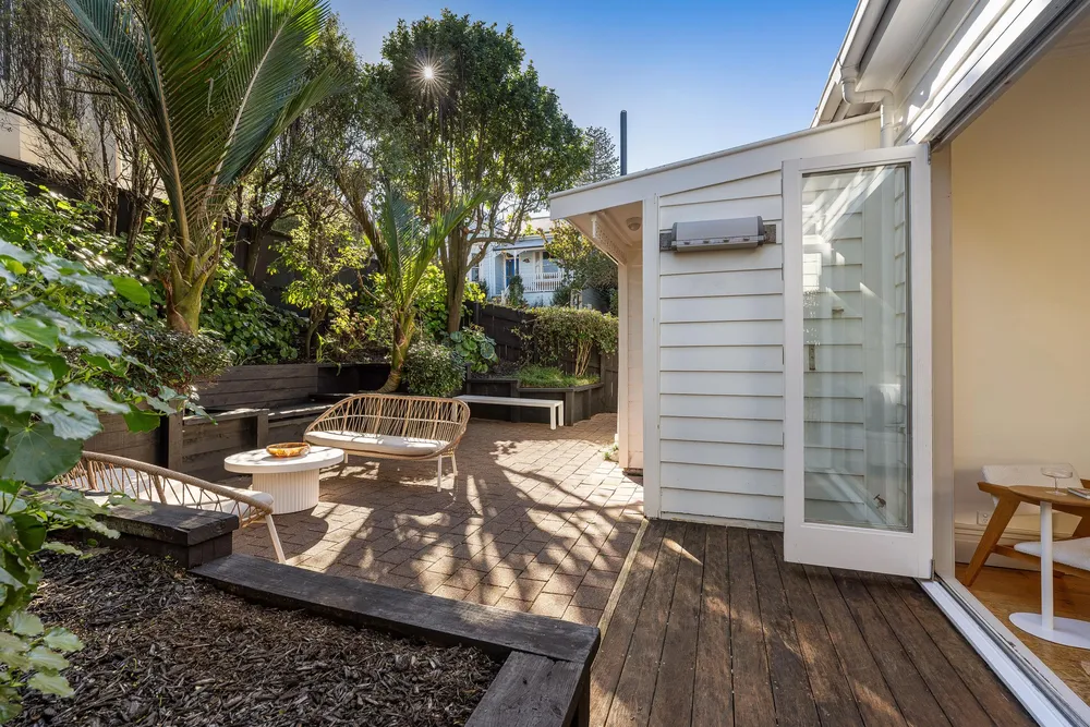 Photos of 21 Keppell Street