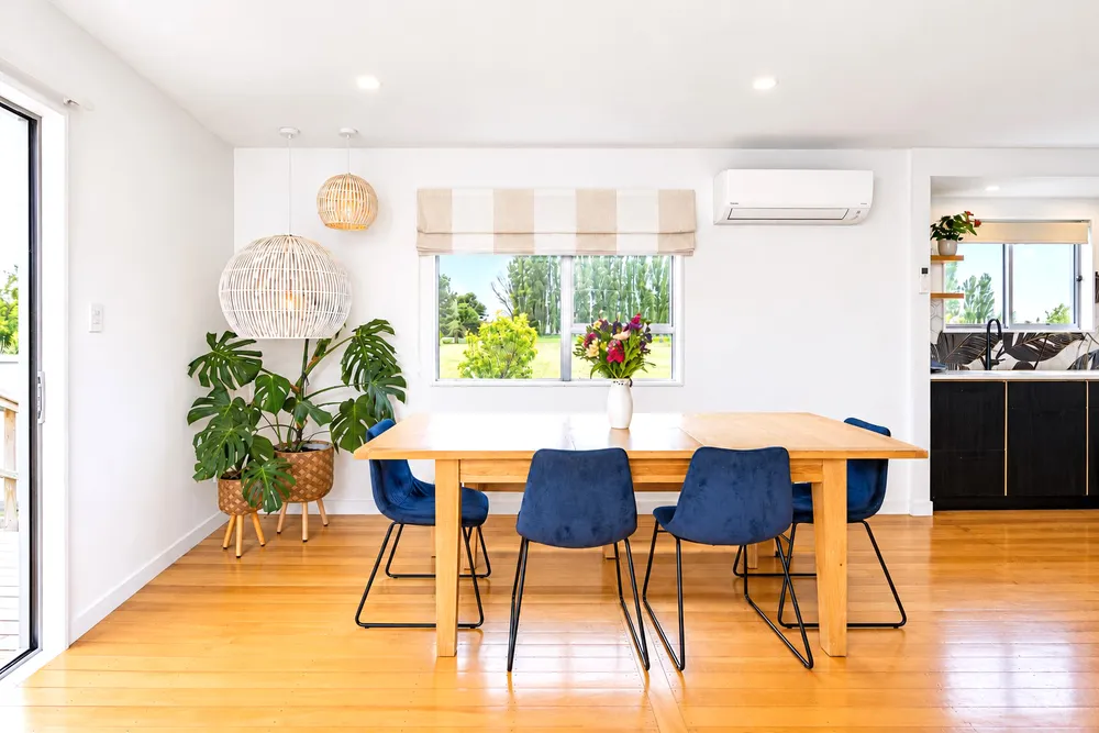 Photos of 92 Ferry Road