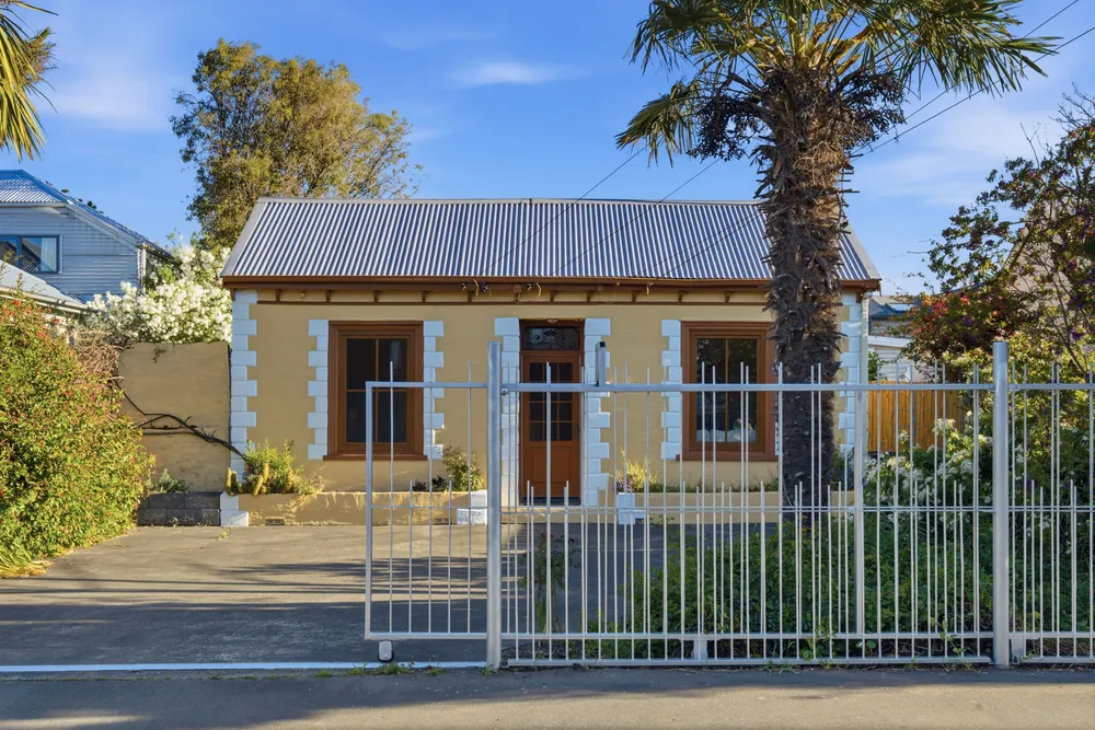 Photos of 36 Burke Street