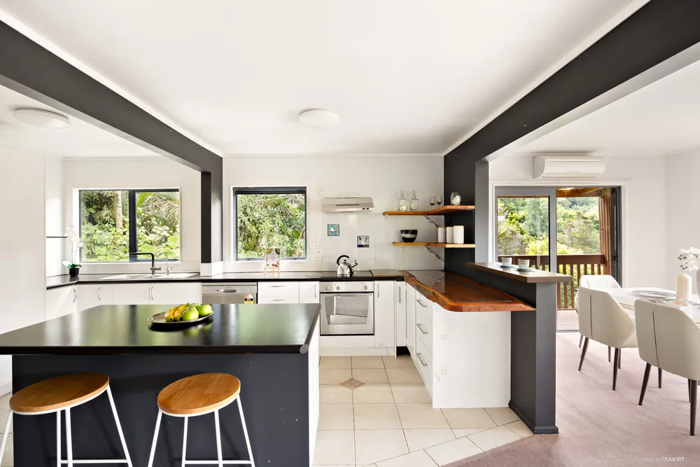 Photos of 30 Wood Bay Road