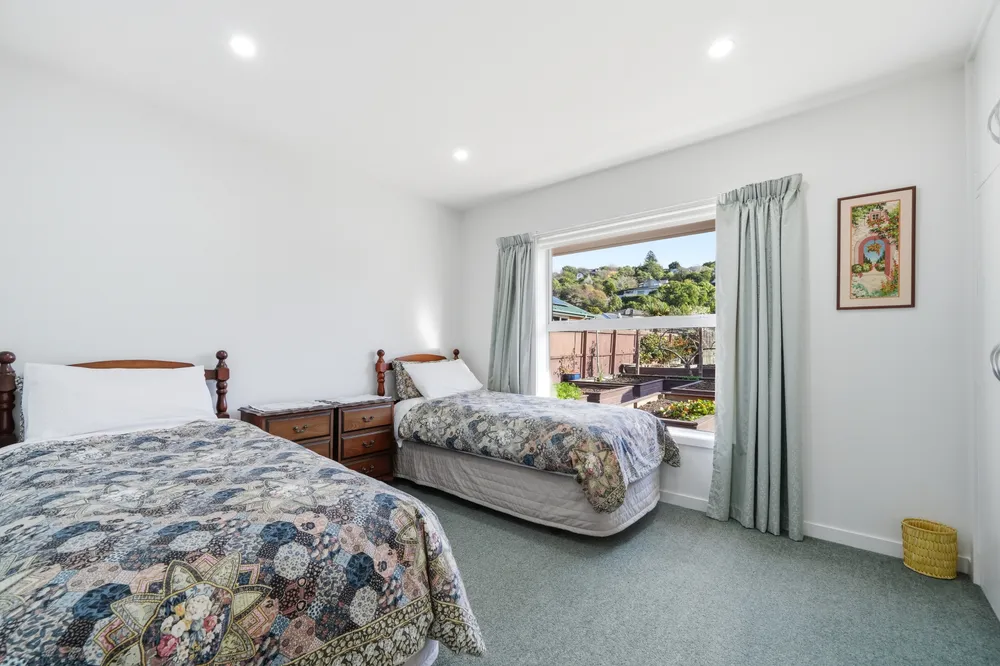 Photos of 20 Holliss Avenue