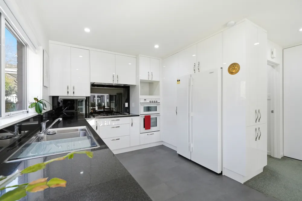Photos of 20 Holliss Avenue