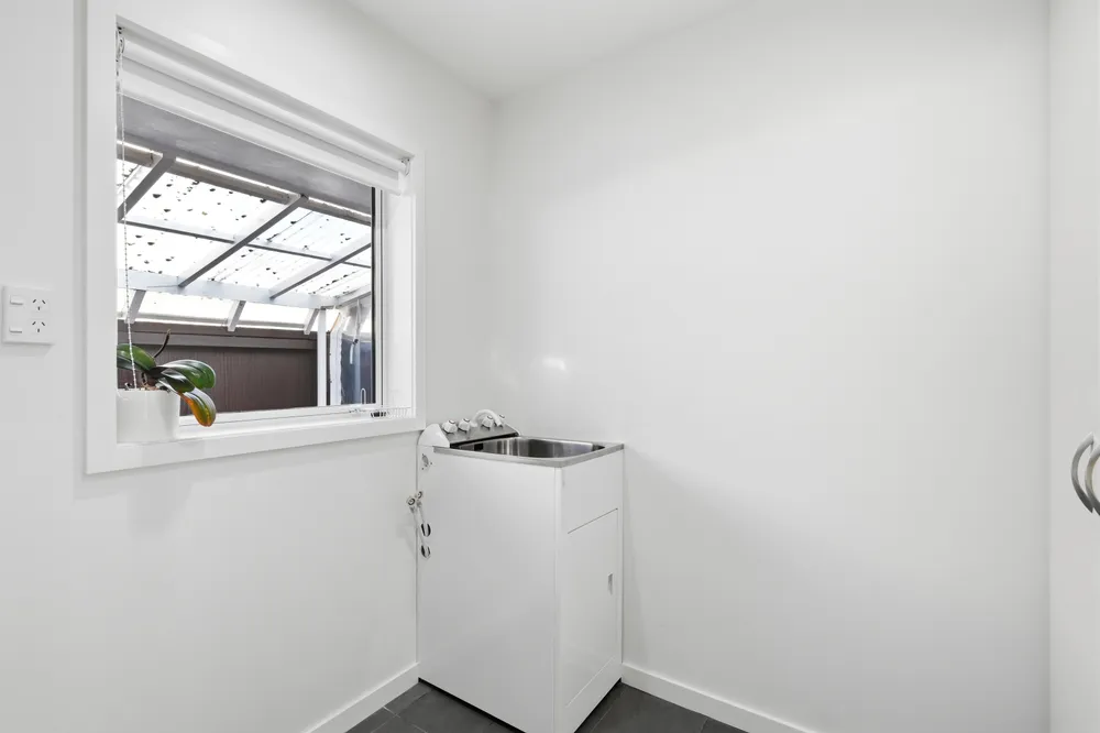 Photos of 20 Holliss Avenue