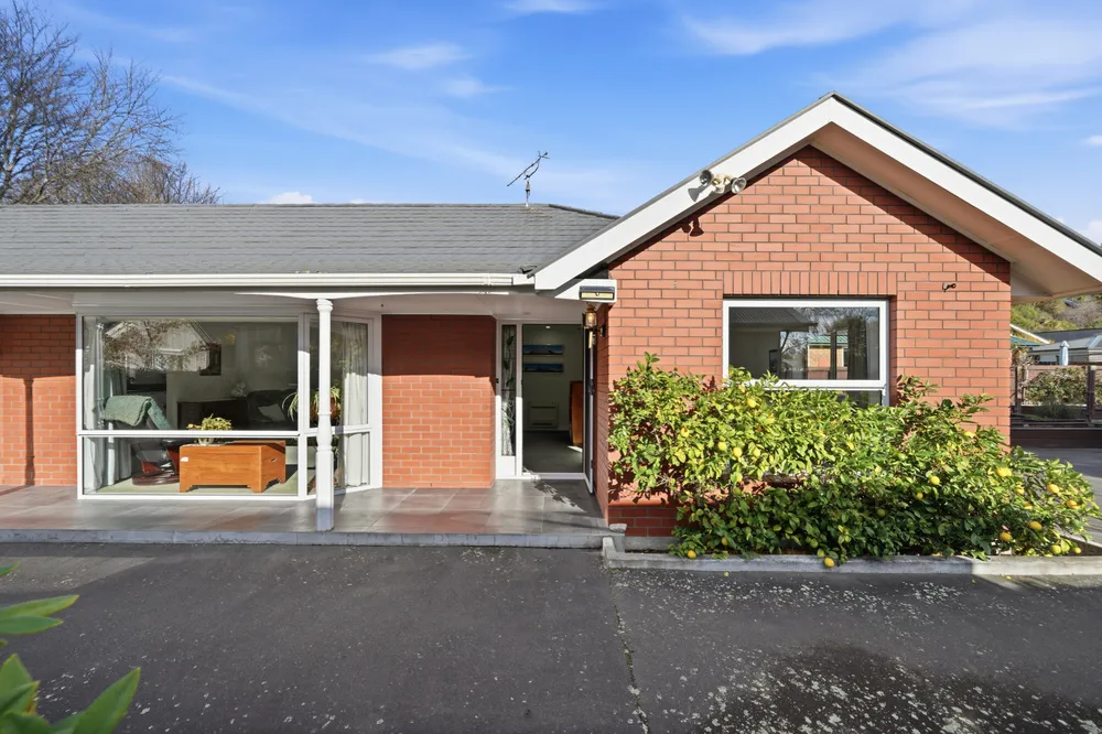 Photos of 20 Holliss Avenue