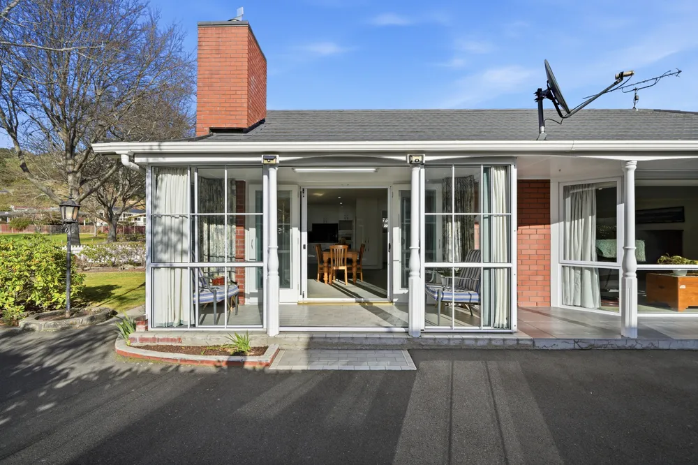 Photos of 20 Holliss Avenue