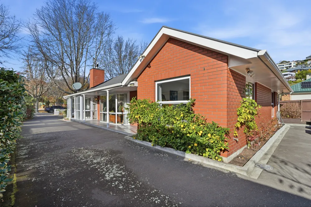 Photos of 20 Holliss Avenue