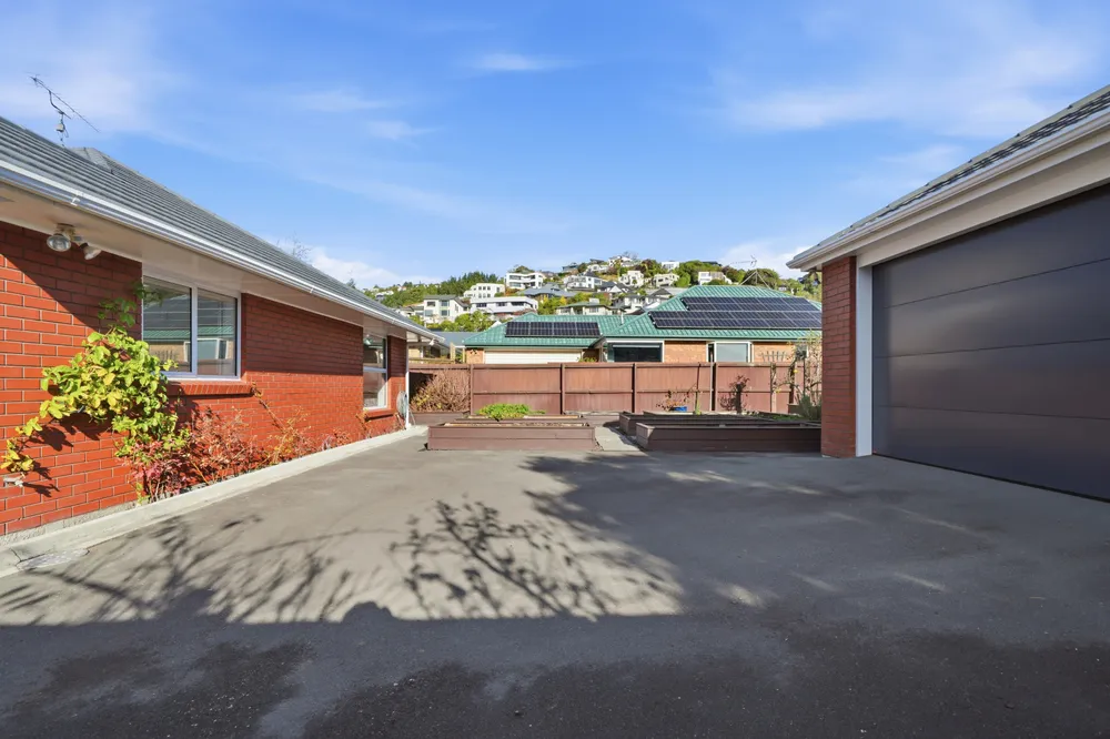Photos of 20 Holliss Avenue