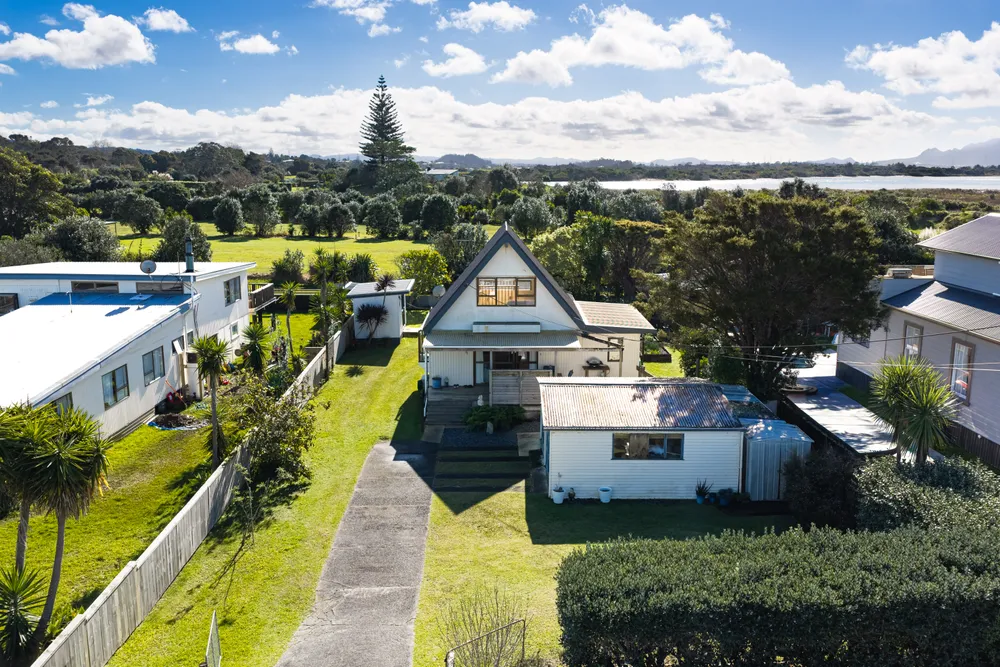 Photos of 31 Bream Bay Drive