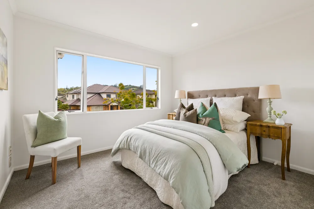Photos of 11 Earlshall Drive