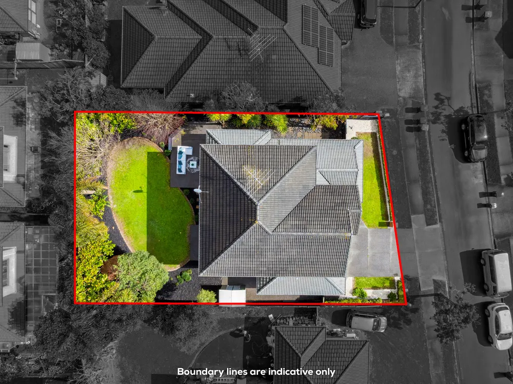 Photos of 11 Earlshall Drive