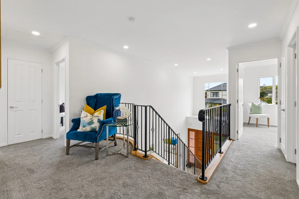 Photos of 11 Earlshall Drive