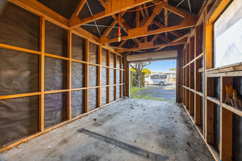 Photos of 90 Te Irirrangi Drive