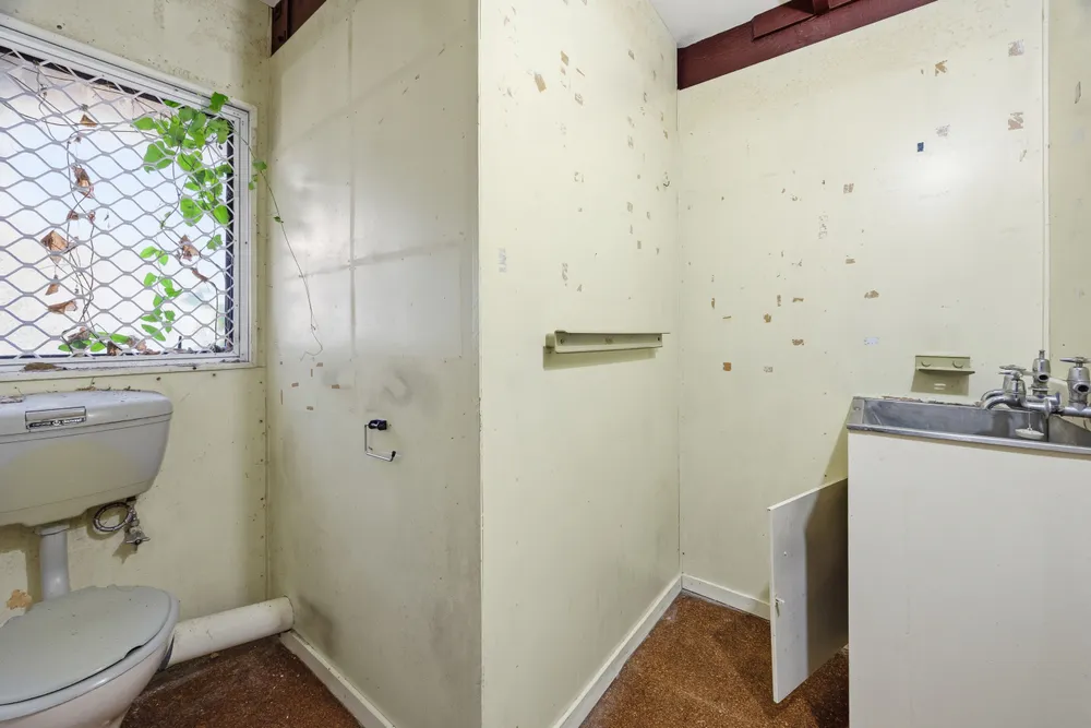 Photos of 90 Te Irirrangi Drive