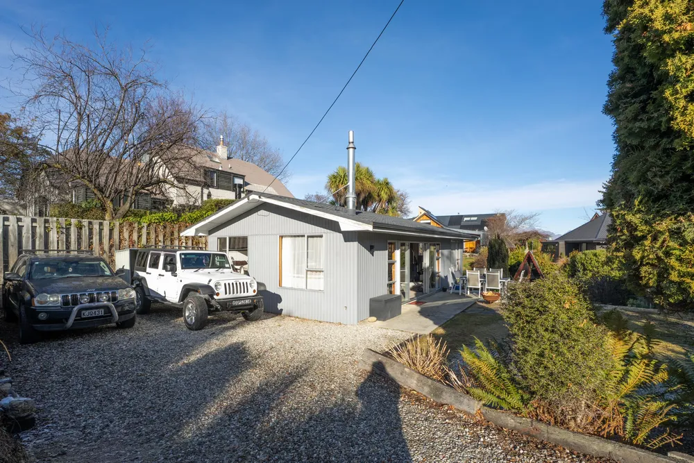 Photos of 8 Stafford Street