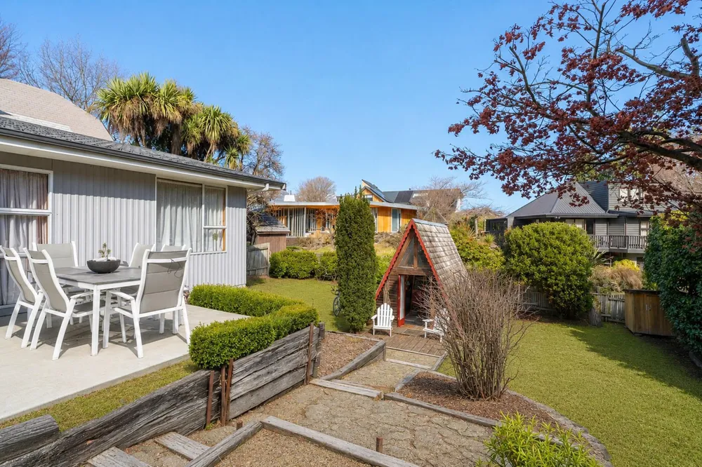 Photos of 8 Stafford Street