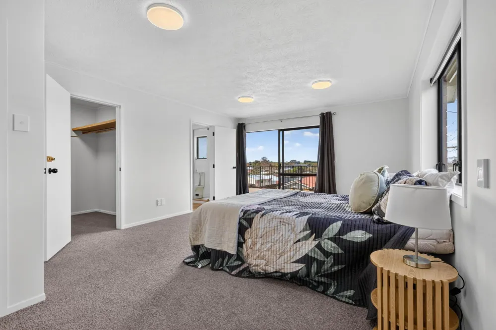 Photos of 22 Queen Street