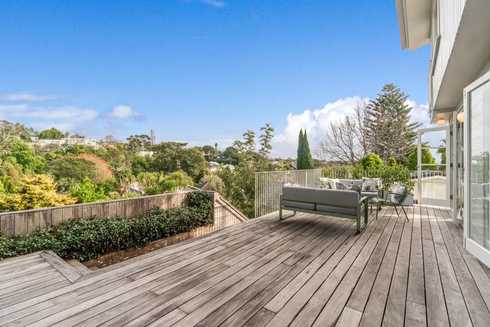Photos of 44 Grampian Road