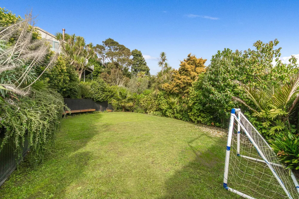 Photos of 44 Grampian Road