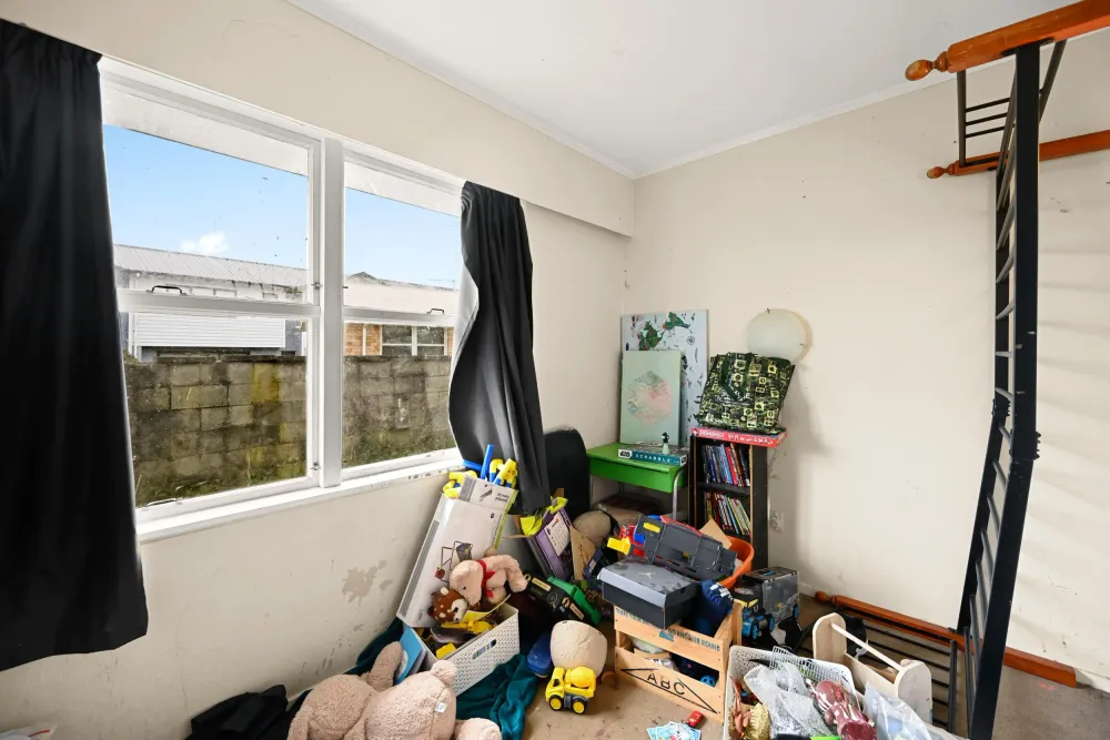 Photos of 22 May Street