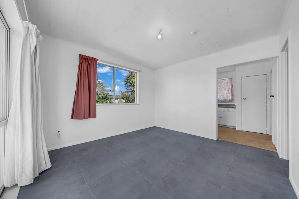 Photos of 16 Birdwood Road