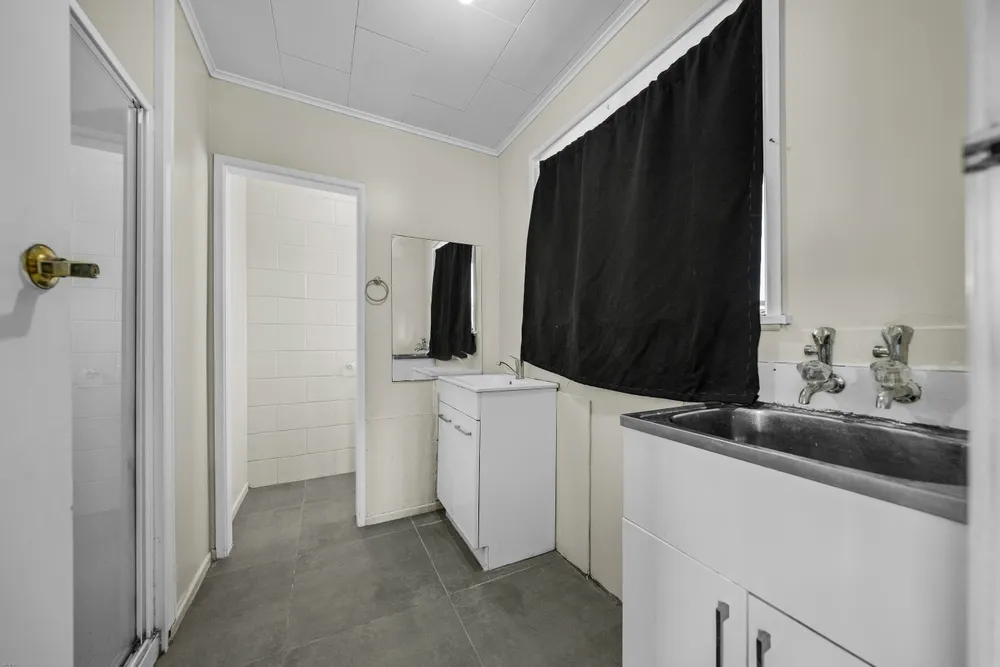 Photos of 16 Birdwood Road