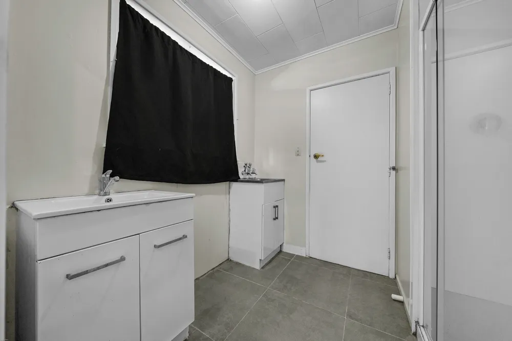 Photos of 16 Birdwood Road