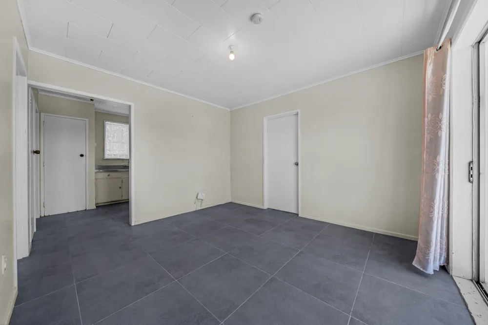 Photos of 16 Birdwood Road
