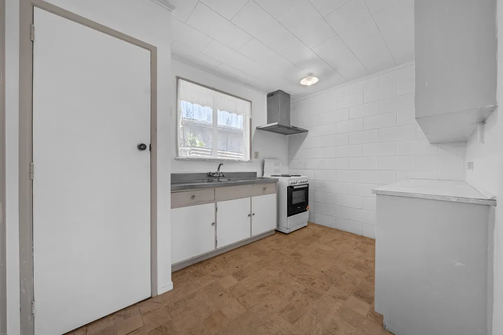 Photos of 16 Birdwood Road