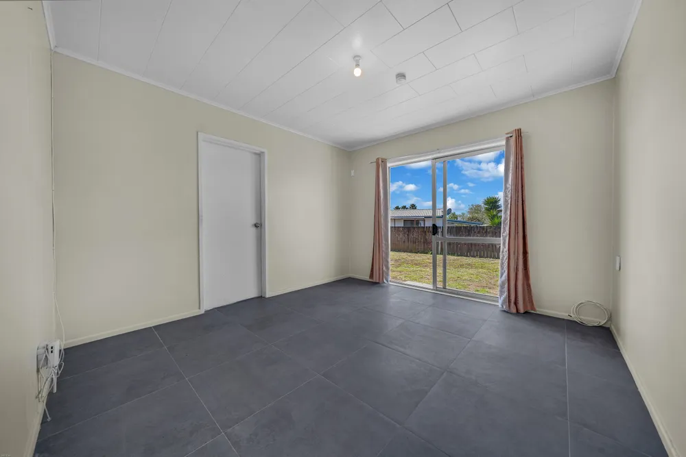 Photos of 16 Birdwood Road
