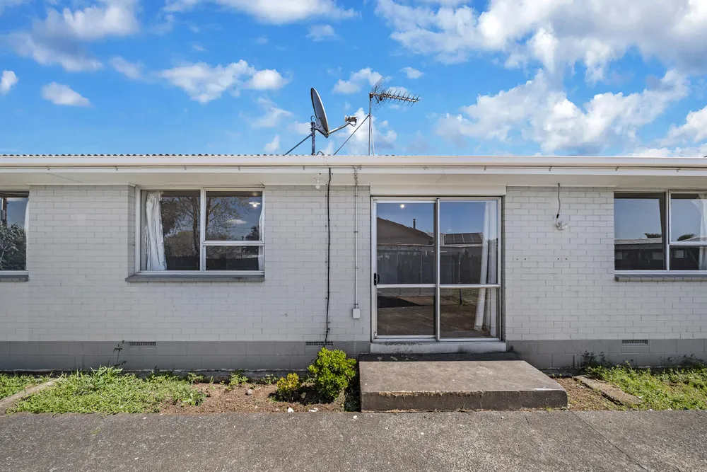 Photos of 16 Birdwood Road