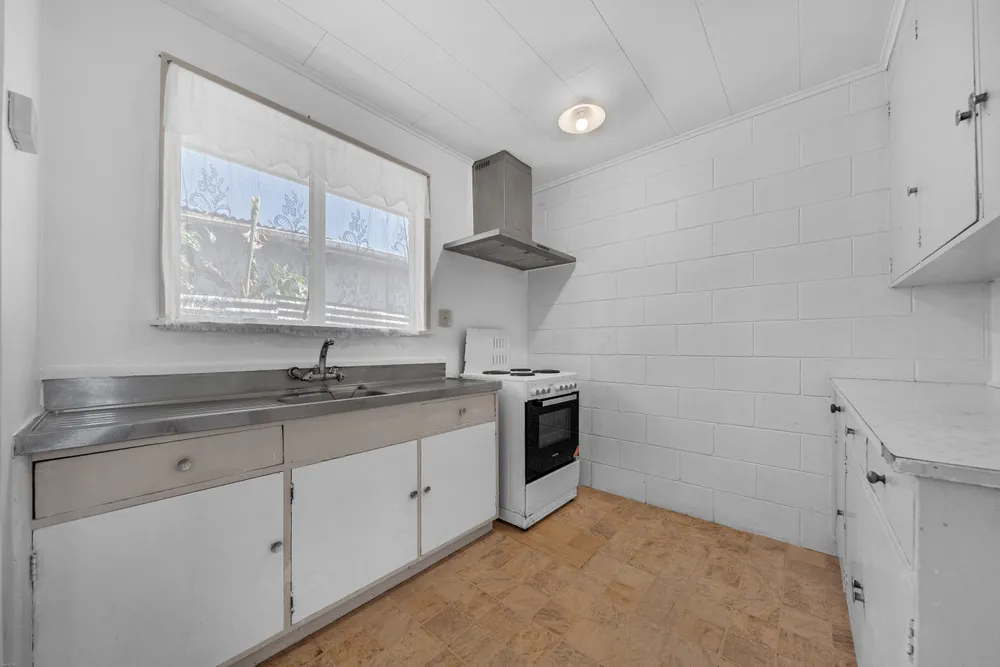 Photos of 16 Birdwood Road