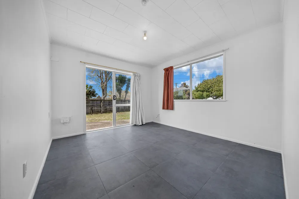 Photos of 16 Birdwood Road