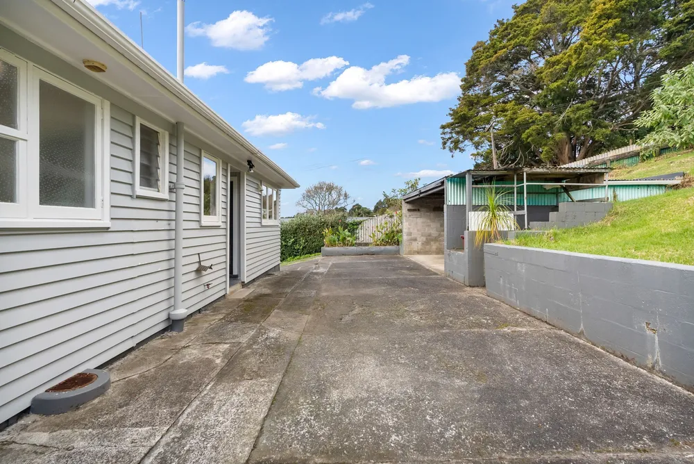 Photos of 13 Silverstream Road