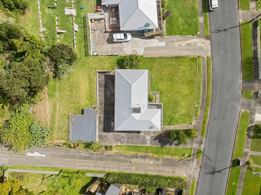 Photos of 13 Silverstream Road