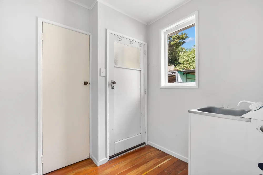 Photos of 13 Silverstream Road