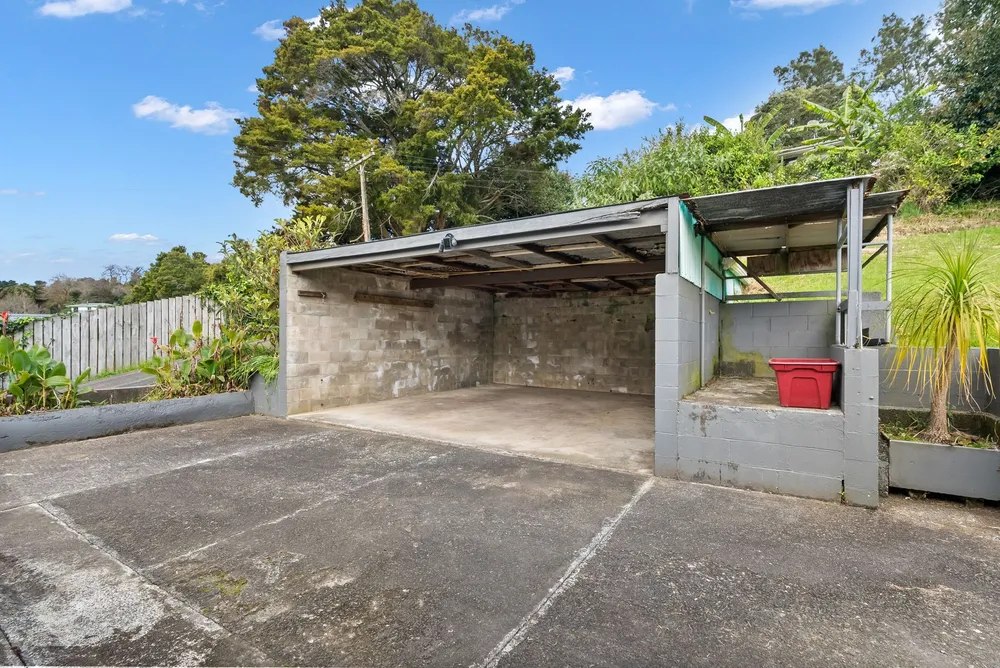 Photos of 13 Silverstream Road