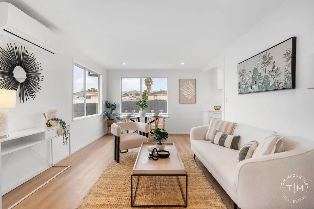Photos of 11 Darnell Crescent