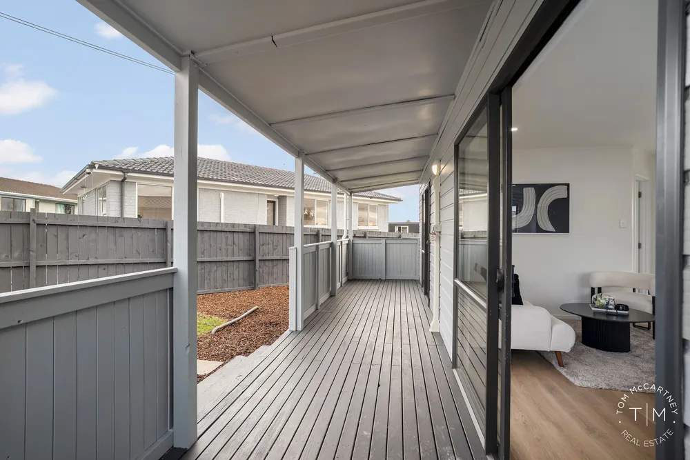 Photos of 11 Darnell Crescent
