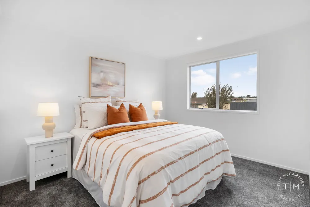 Photos of 11 Darnell Crescent