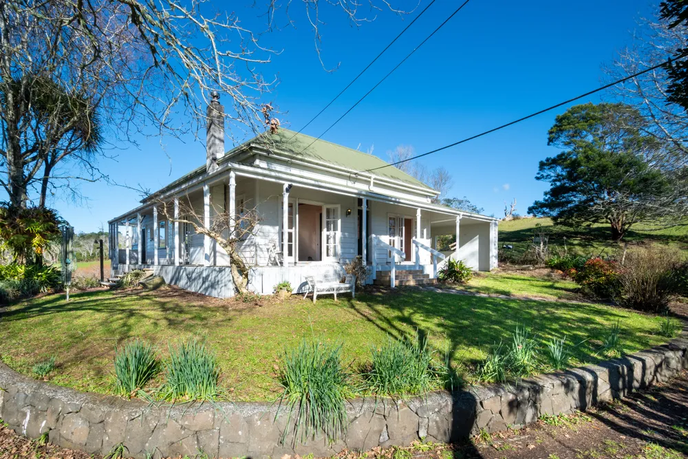 Photos of 290 Henderson Valley Road